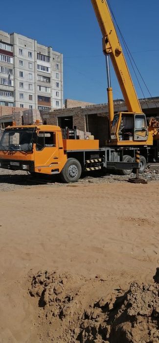 Автокран кран китаец