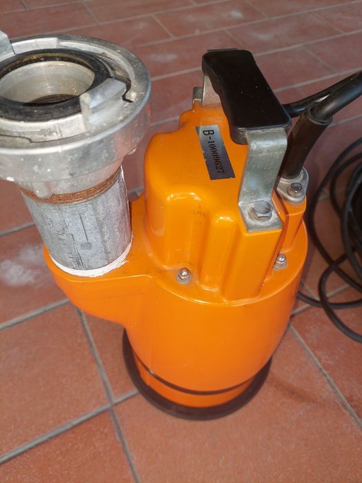 Pompa submersibilă  Tsurumi LSC4