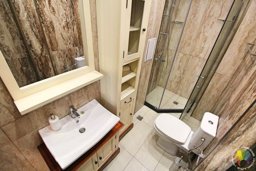 Дава се под наем Тристаен апартамент в Бургас, Център - 100 кв.м за 969 € - Снимка #11