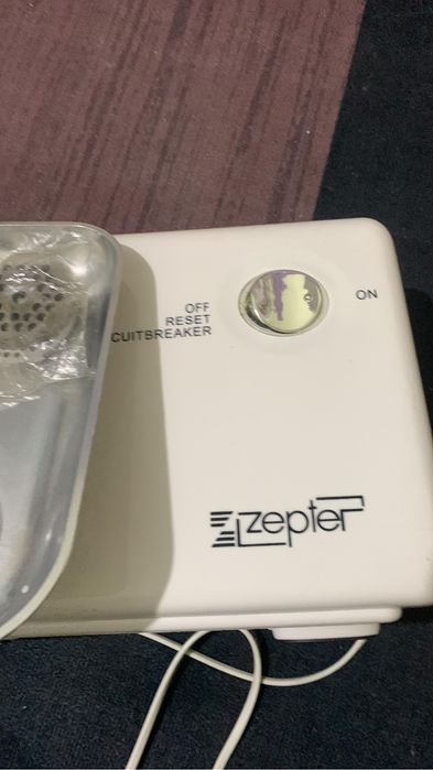 Мясорубка электрическая