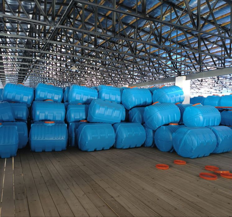 2000L plastik , gorizontal bochkalar