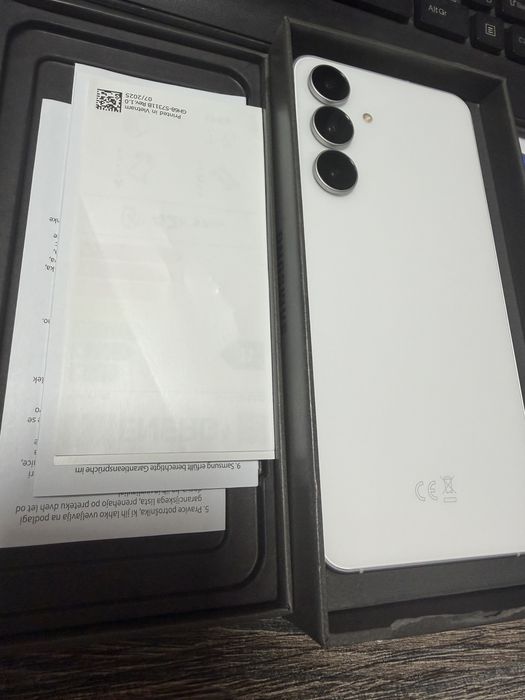 Samsung  S 25 FE 256 gb