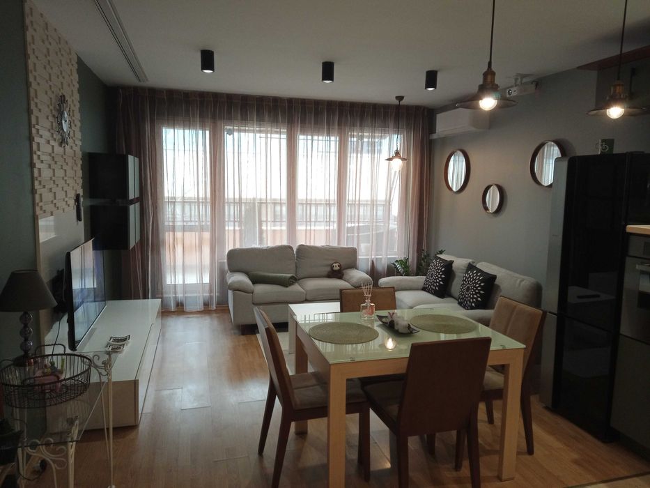 Дава се под наем Двустаен апартамент в Варна, Левски - 65 кв.м за 598.23 € - Снимка #3