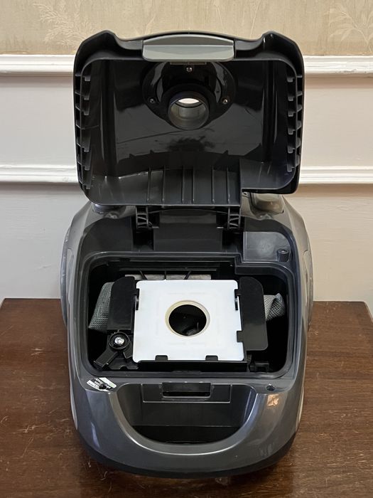 Пылесос Artel VCB0120GRY