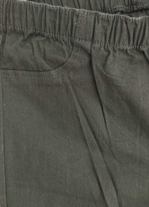 Vand pantaloni tip Jeansi