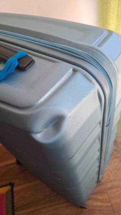 Куфар среден размер