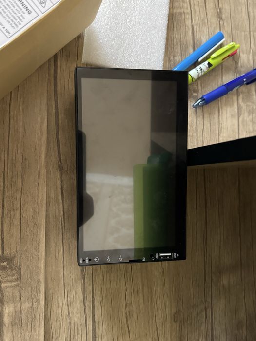 Монитор сотилади фулл комплект