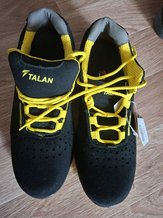 Обувь рабочая новая