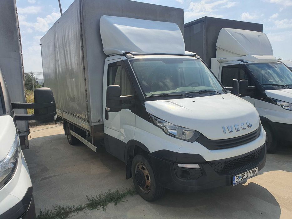 Autoutilitara Iveco Daily 35 C15 cu prelata