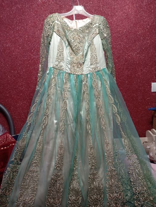 Judda chiroyli kiyilmagan