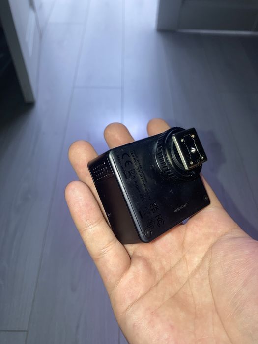 Продам фотовспышку GODOX IM30