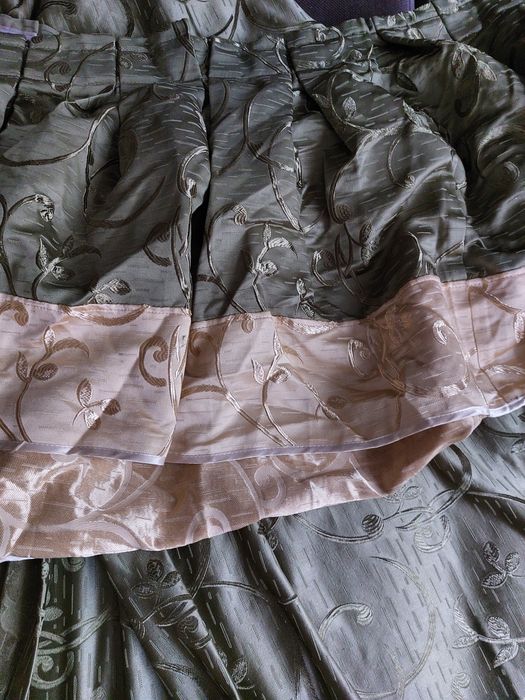 Продам  шторы с ламбрекеном