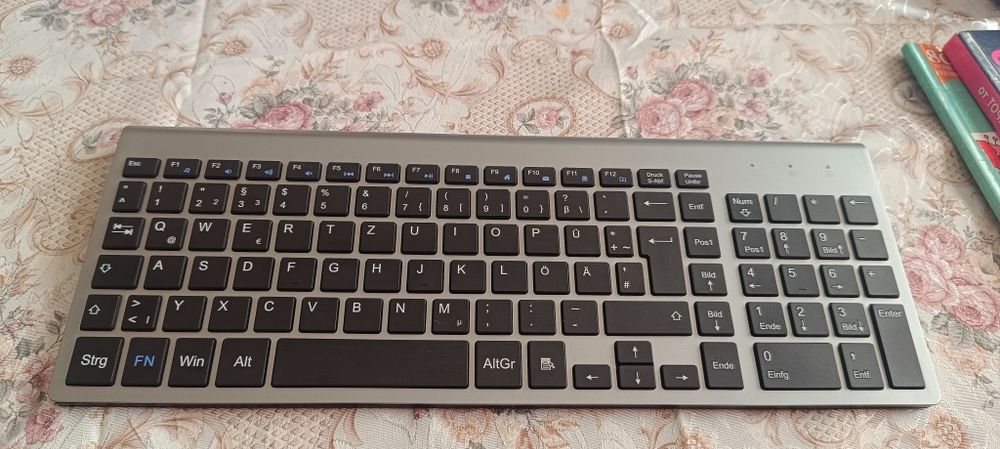 Офис аксесоари , клавиатура и мишка