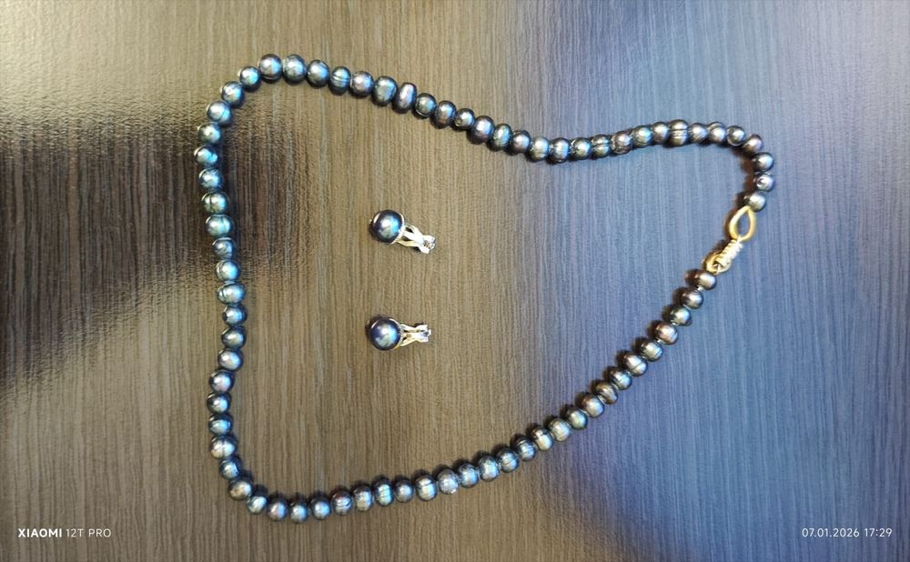 Комплект из черного жемчуга