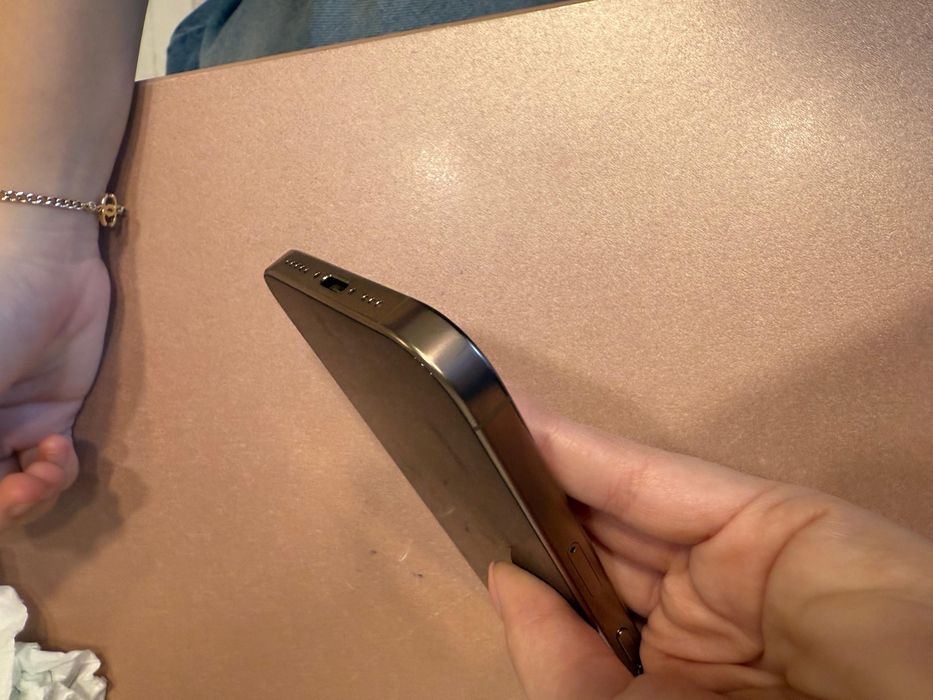 Iphone 16 pro inca cu garantie