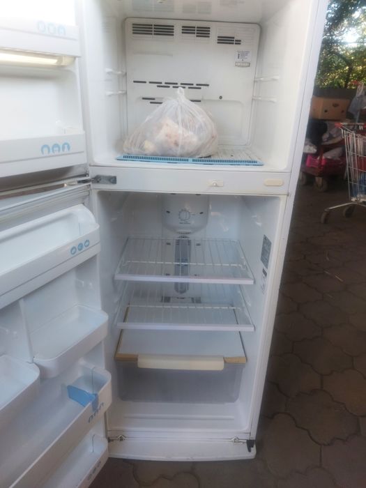 Продаётся холодильник бу LG