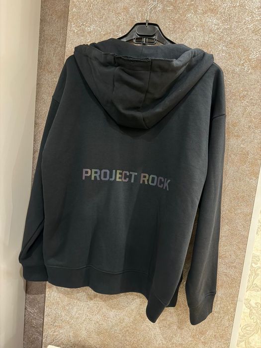 Under Armour муж