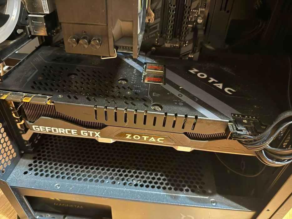 NVIDIA GeForce GTX 1080 Ti – ZOTAC – 11GB GDDR5X - 750 lei