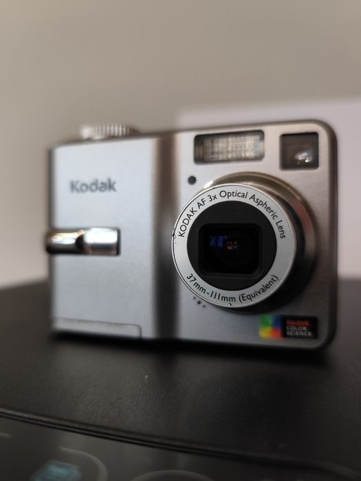 Kodak Easyahare C733 - ретро дигитален фотоапарат