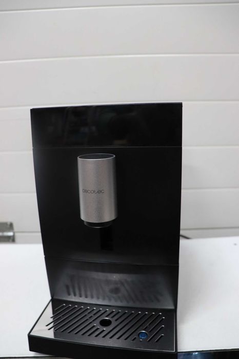Кафеавтомат Cecotec Cremmaet Compact 19 Bar, кафемашина 1350 W, 1.1 L