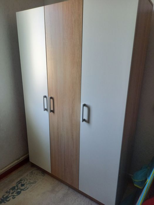 Шкап как новый.  .