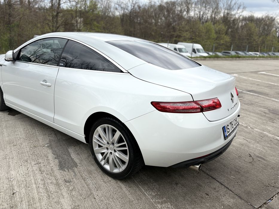 Renault Laguna Coupe 2011