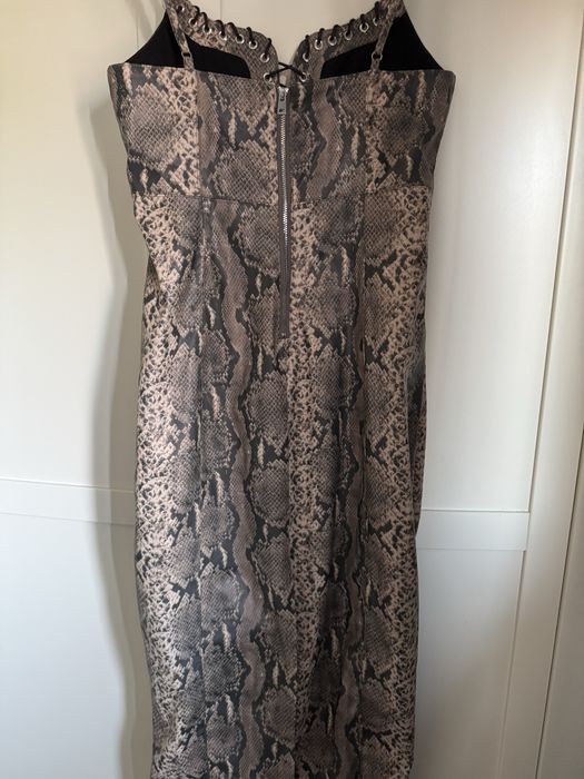 Rochie dama model deosebit