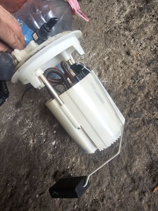 Peugeot 207 Pompă combustibil în rezervor 9657035980