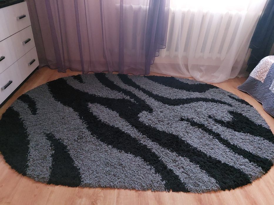 Продам ковёр в хорошем состоянии