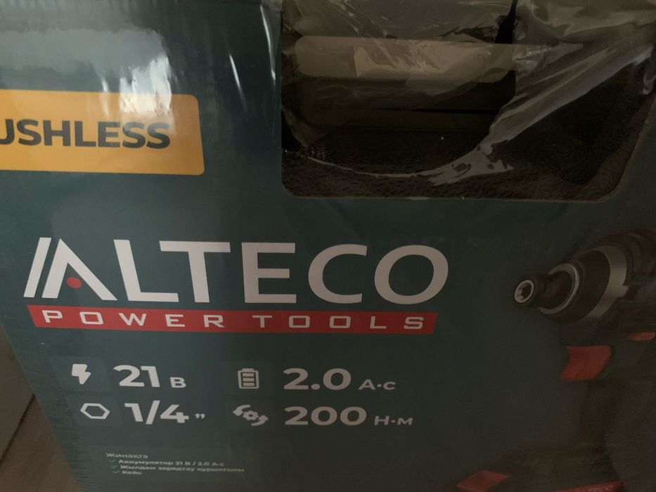 Продам винтоверт алтеко новый