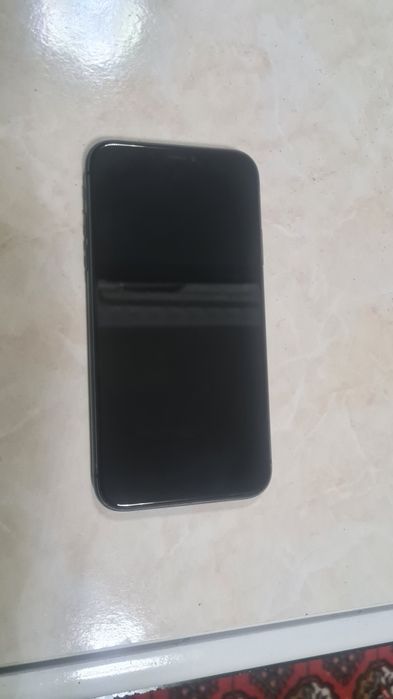 Iphone 11 sotiladi. Icloud bo'lgan