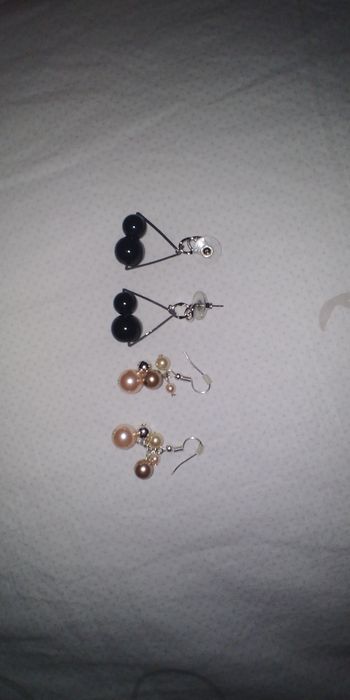 Обеци, два комплекта