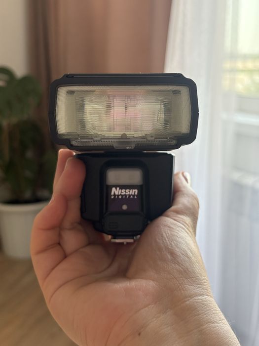 Вспышка для Canon от Nissin