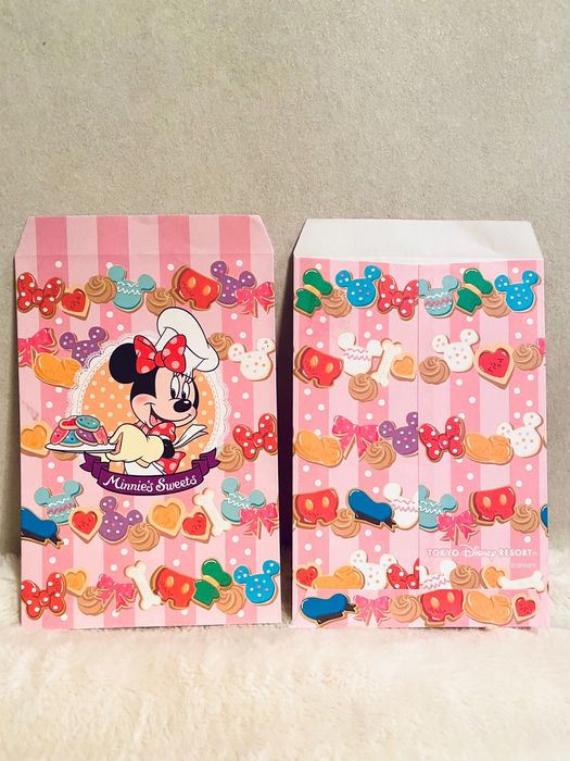 Конверты с Минни Маус