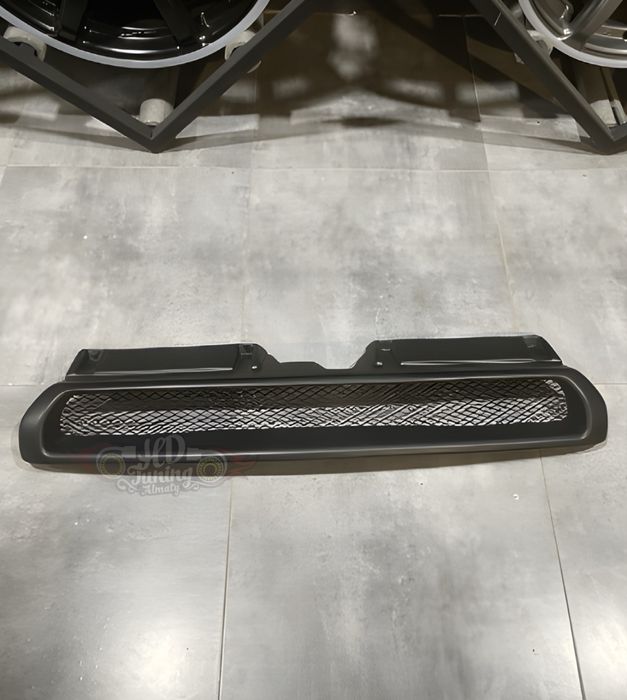 Решетка радиатора STI Subaru Legacy BG/BD