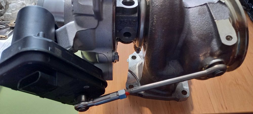 турбо  ягуар ленд ровър H4P36K682CH Jaguar Land Rover Range Rover 2.0L