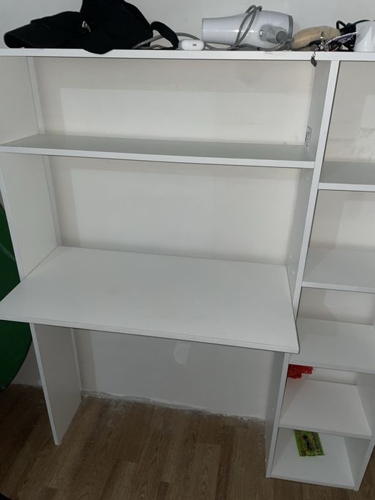 продам стол письменный