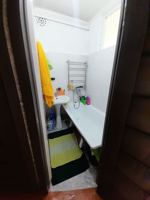 Срочно,продам в центре