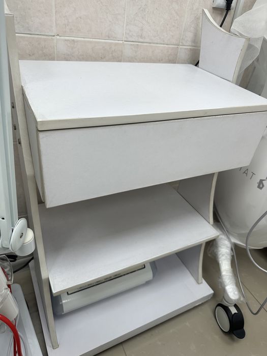 Продам помощник, полки