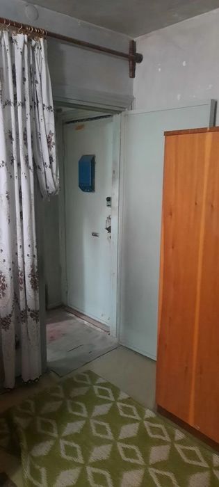 Квартира 1 комнатная возле рынка 29 м2 2 этаж