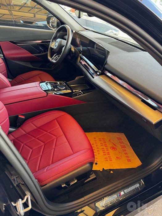 BMW i5 35L Full 340 ot kuchi