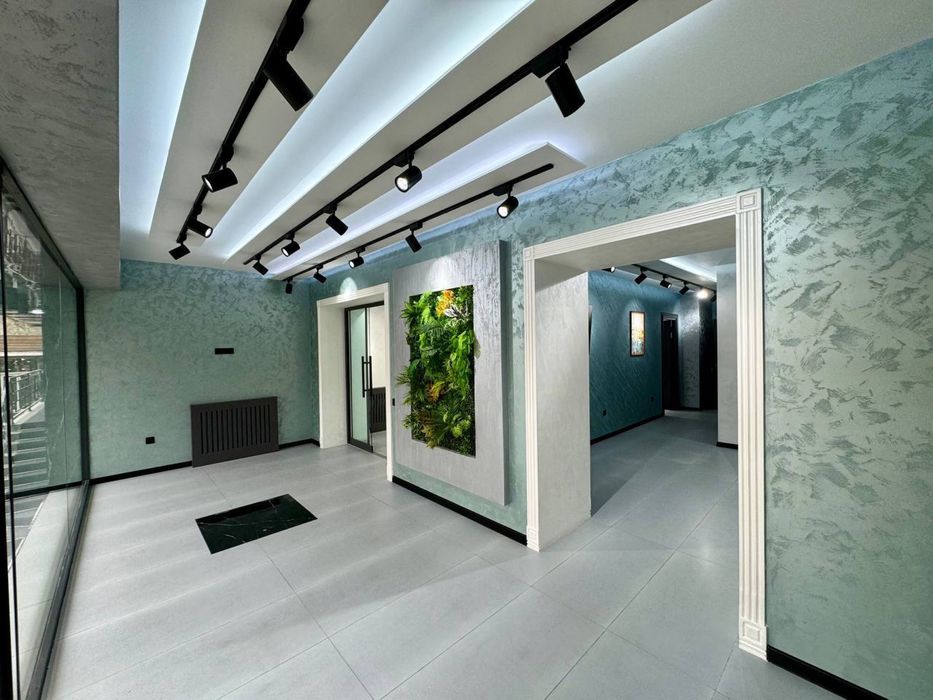 Продаю Своя Новый Нежилое Помешения Цум Школа-110 Вдоль Дороги 115м2.