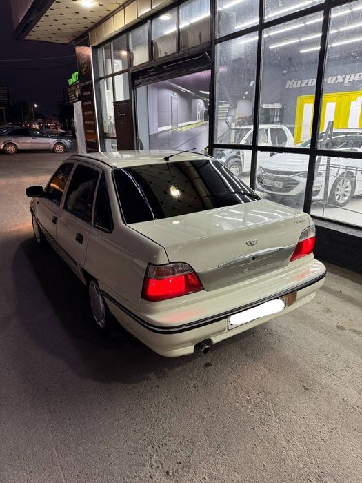 Некся 1 сотилади 2007 йил