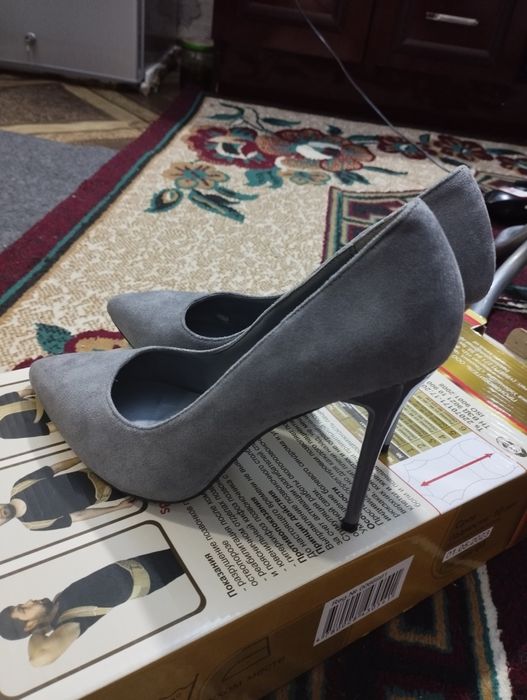 Женская обувь б/у