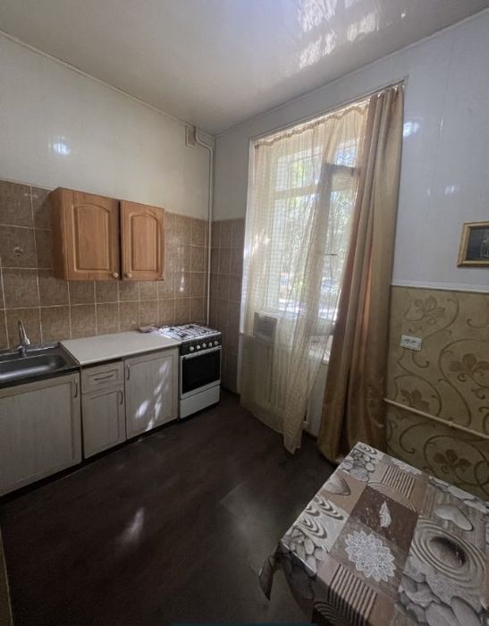 2/1/4  Аренда ! Максим Горький ,Бий 60 кв.м . Ор-р 71 школа