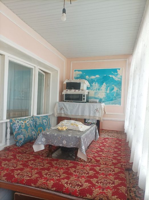 Келес массивда 2 хонали квартира сотилади keles massiv kirov keles