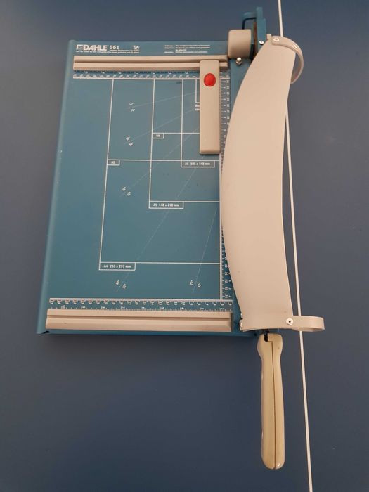 Ghilotină cu manetă Dahle nr. 114427