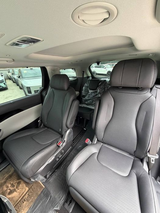 Kia Sorento 3.5 MPI. Minivenlarni kushandasi. Li 9 Denz N9 konkurenti.