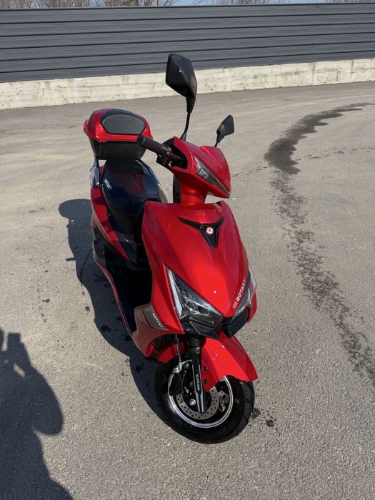 Vand scuter electric