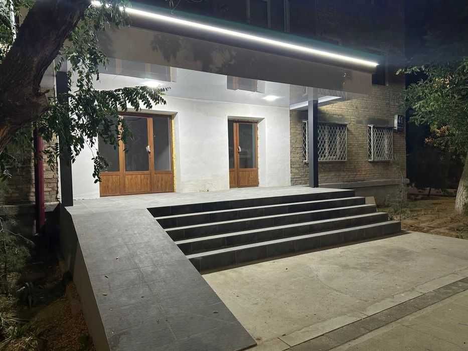 Noturar joy sotiladi